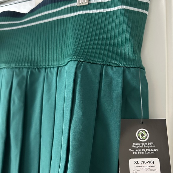 Avia Green Tank Top and Skort Set XL - Picture 3 of 4